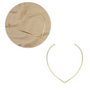 Colar Aro Designer V com Detalhe Central | Banhado em Ouro 18k