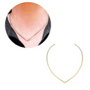 Colar Aro Designer V com Detalhe Central | Banhado em Ouro 18k