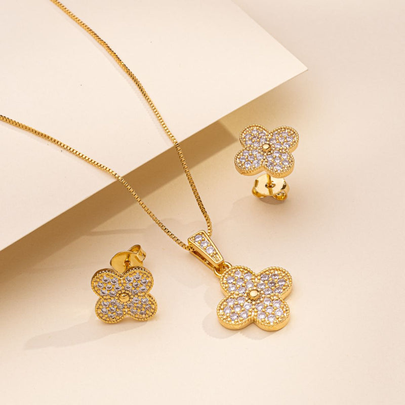 Conjunto Colar + Brinco Trevo com Zircônias | Banhado em Ouro 18k